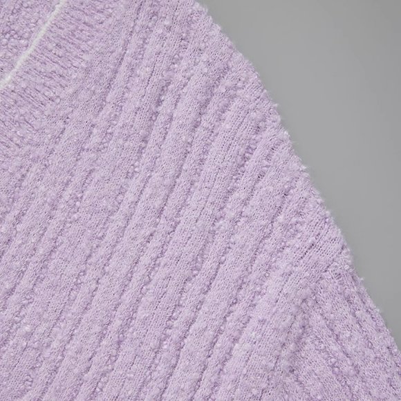 CHICJOC Italian Yarn Eleganza Couture Cardigan: A Symphony of Style and Comfort - Picture 12 of 16